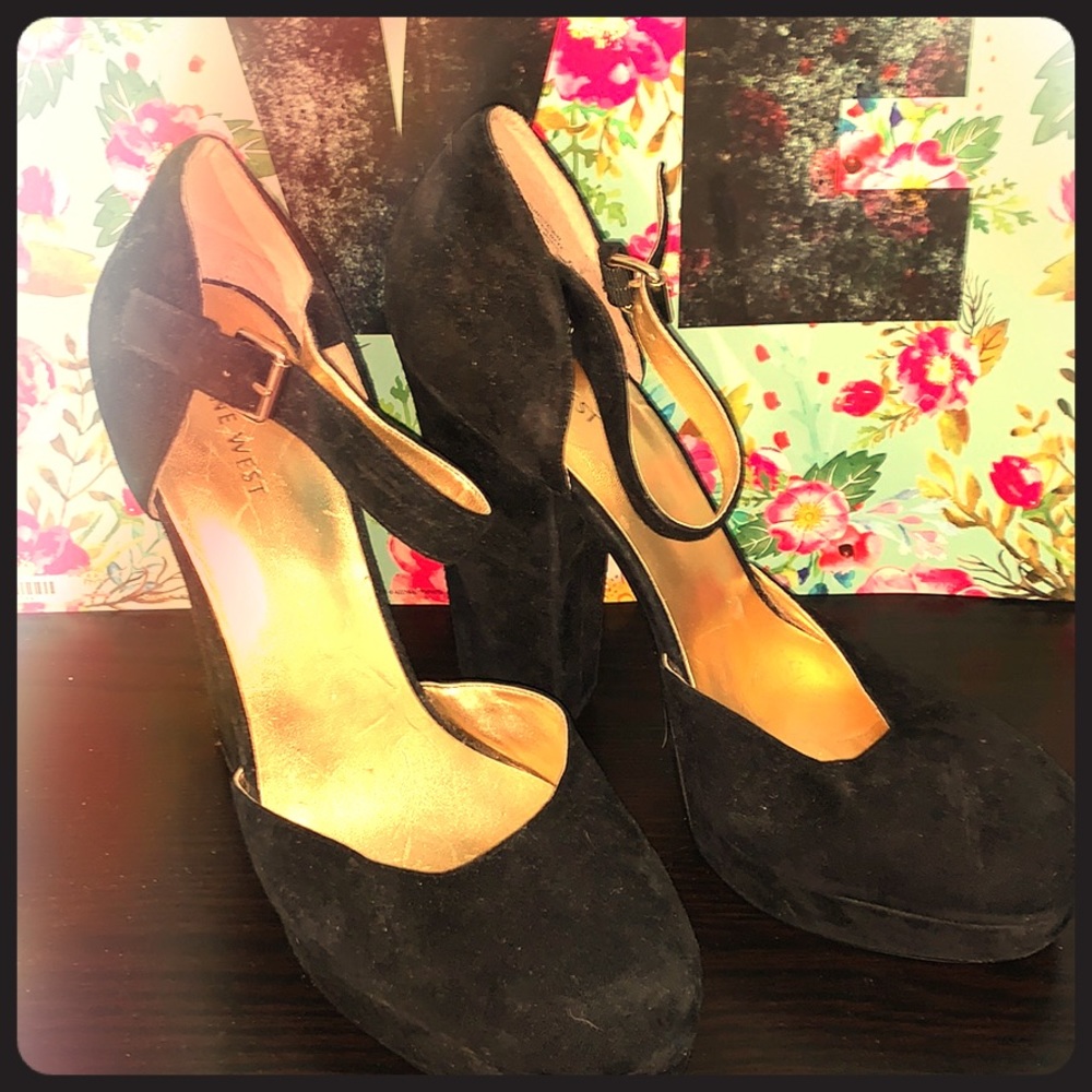 Nine West Black Suede Platform T-Strap Heels